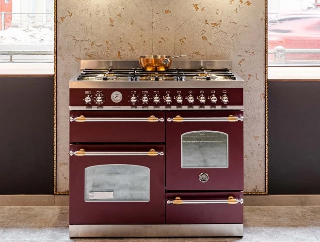 Фирменный Шоу-рум EUROHALL