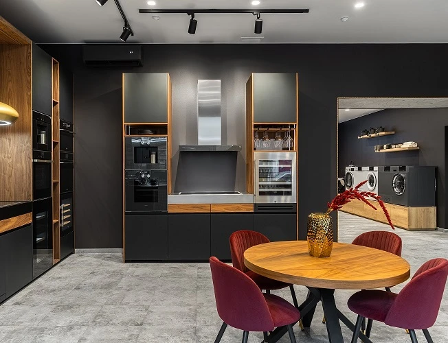 Фирменный Шоу-рум EUROHALL